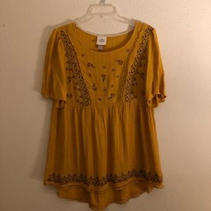 Yellow detailed blouse